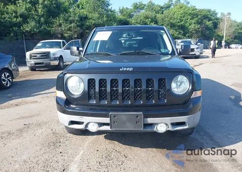 2016 Jeep Patriot Sport из США, поврежденный, VIN 1C4NJRBBXGD521557
